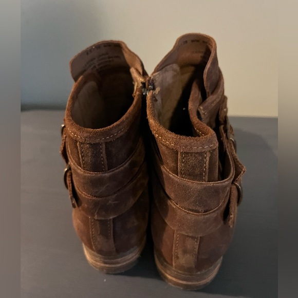 Born Moraga Suede Bootie NWOB - Picture 7 of 11